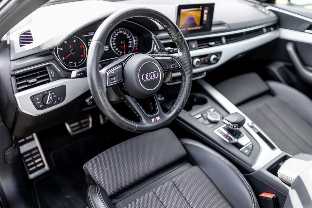 Audi A4 B9 (2015-) 40 TDI S Line S tronic 2019