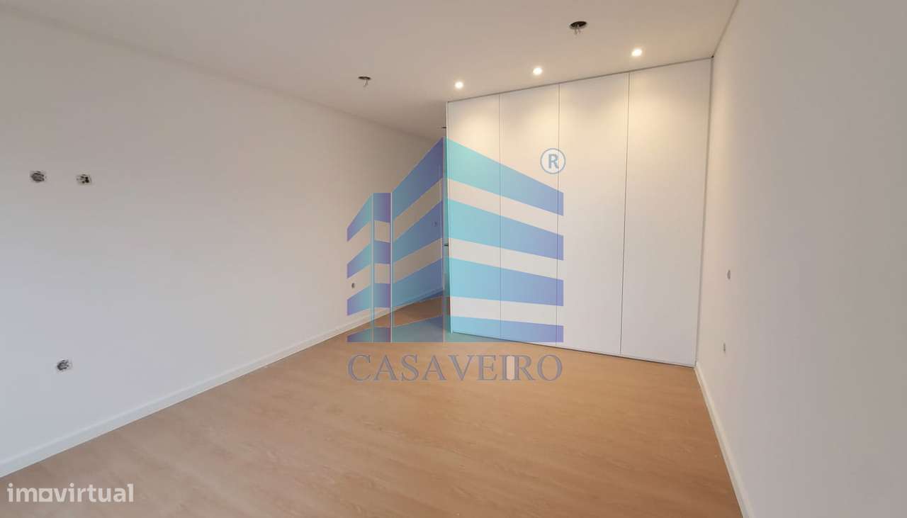 Apartamento T3 Com Terraço no centro de Esgueira - Grande imagem: 3/15