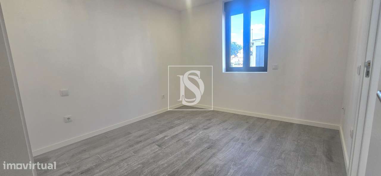 Moradia T2+2 Totalmente Remodelada a 5 Minutos da Estação do Entroncam-12