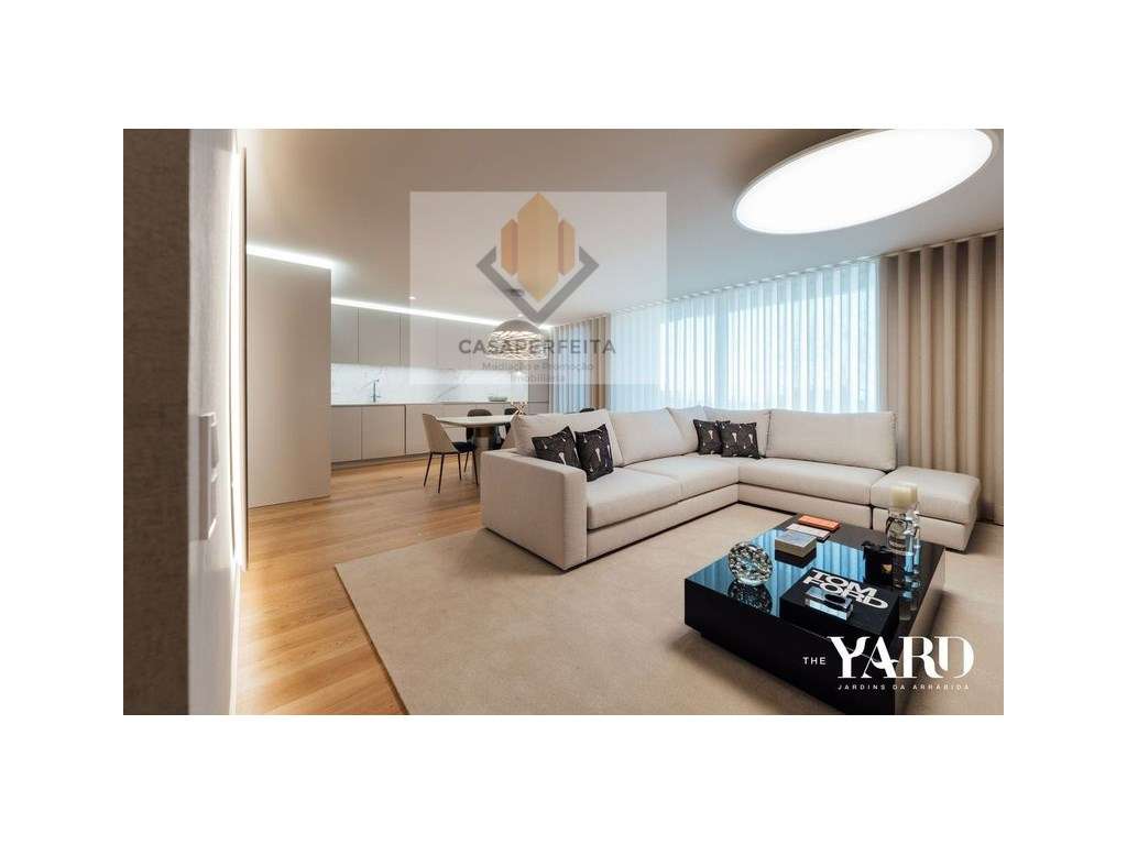 Apartamento T3 Novo de Luxo com Varandas, Arrumos e Lugares de Gara... - Grande imagem: 4/20