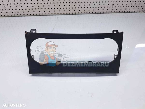 Ornament bord Mercedes Clasa C (W204) [Fabr 2007-2014] A2046803508 - 1