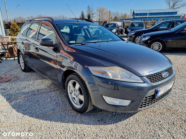 Ford Mondeo 2.0 Ambiente - 8