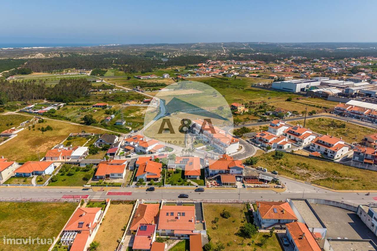Moradia Térrea Semi-nova com Elevada Eficiência Energética a Apenas...-59