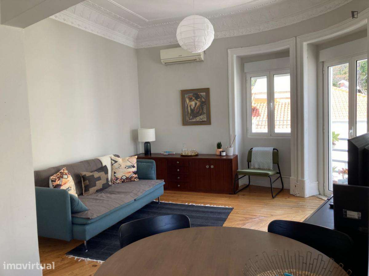 Quarto - localizado em Anjos Lisbon - Grande imagem: 5/13