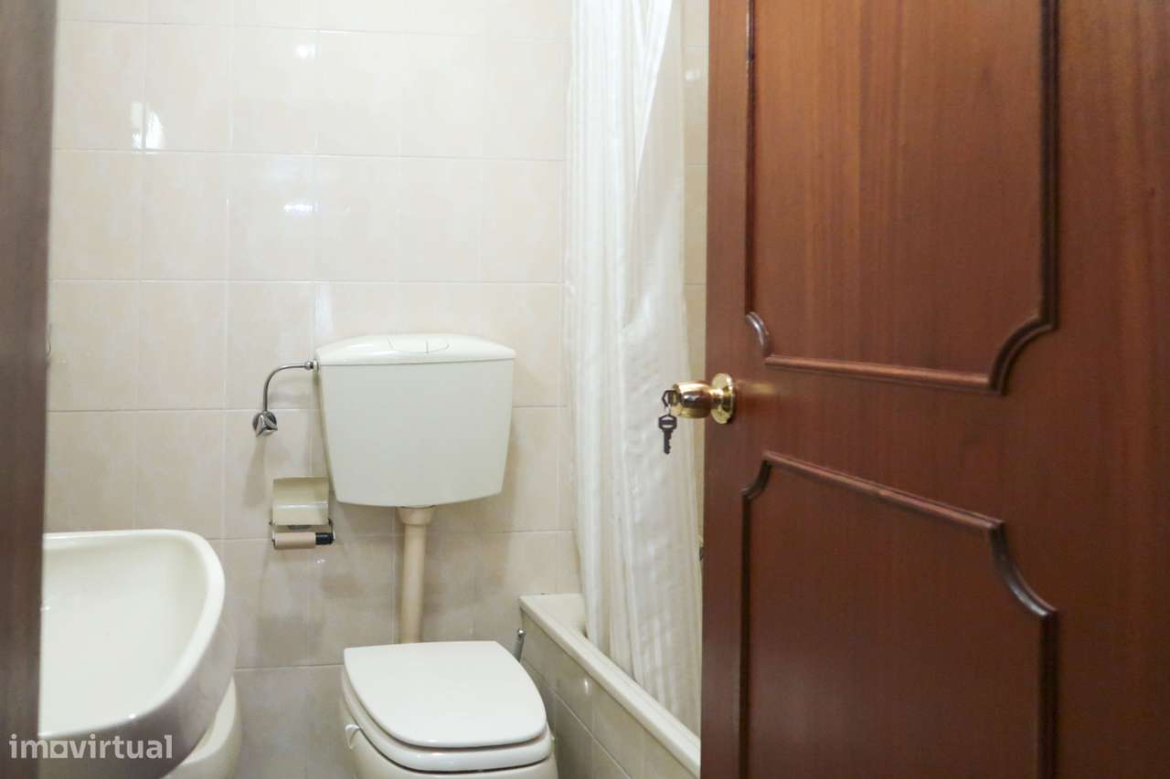 T3 150m² no Centro de Fátima | Potencial T4 | Av. Beato Nuno-10