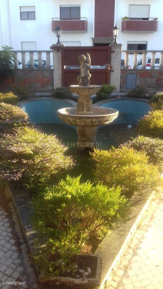 Moradia T3 no Jardim de Cima - Santarém-23