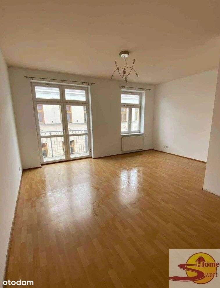 Mieszkanie w sercu Radomia/3 pokoje/1 piętro-0