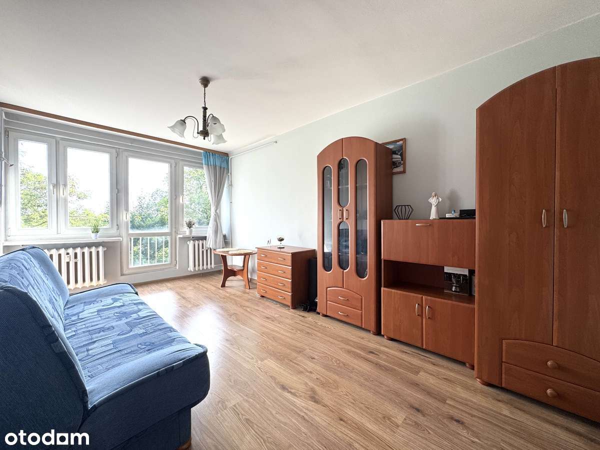 2 - pokojowe mieszkanie przy ul. Mikołaja Reja w Oleśnicy!-0