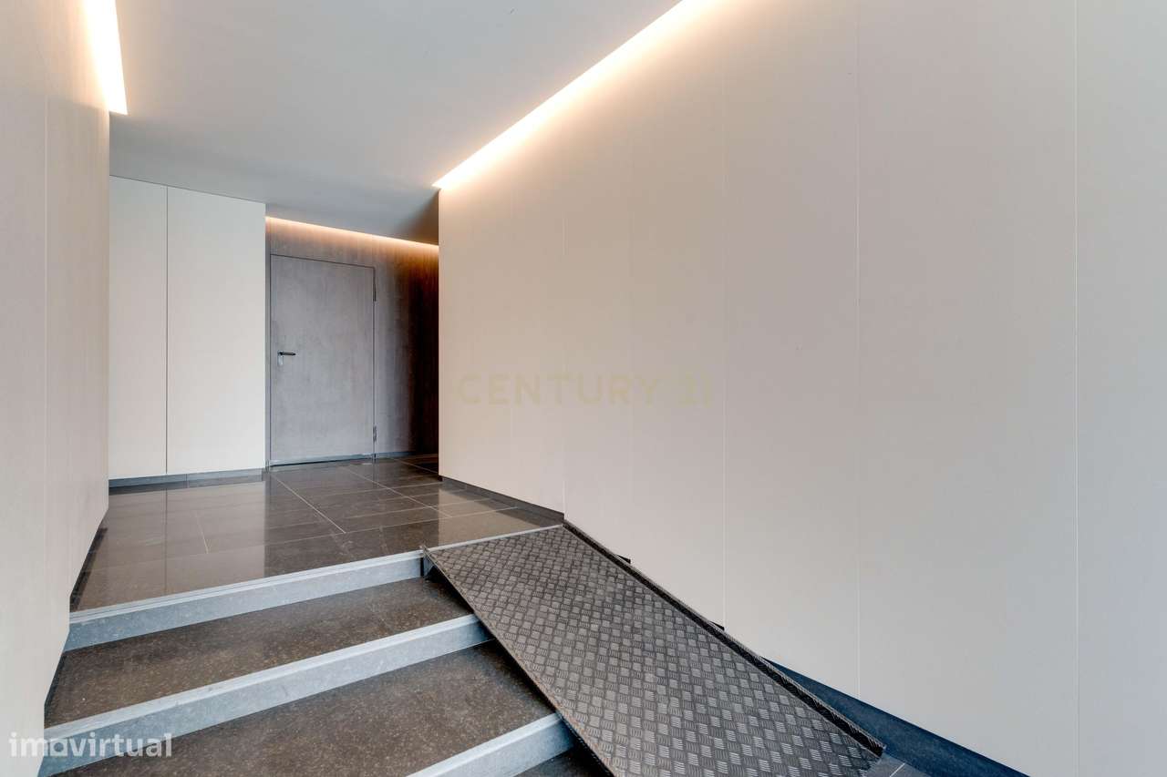 Apartamento T3 em Espinho -495.000€-25