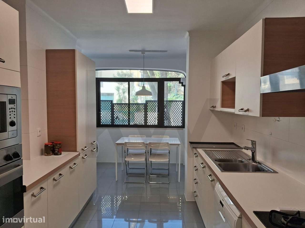 Venda de apartamento T3 em condomínio, no Monte Estoril, Cascais-10