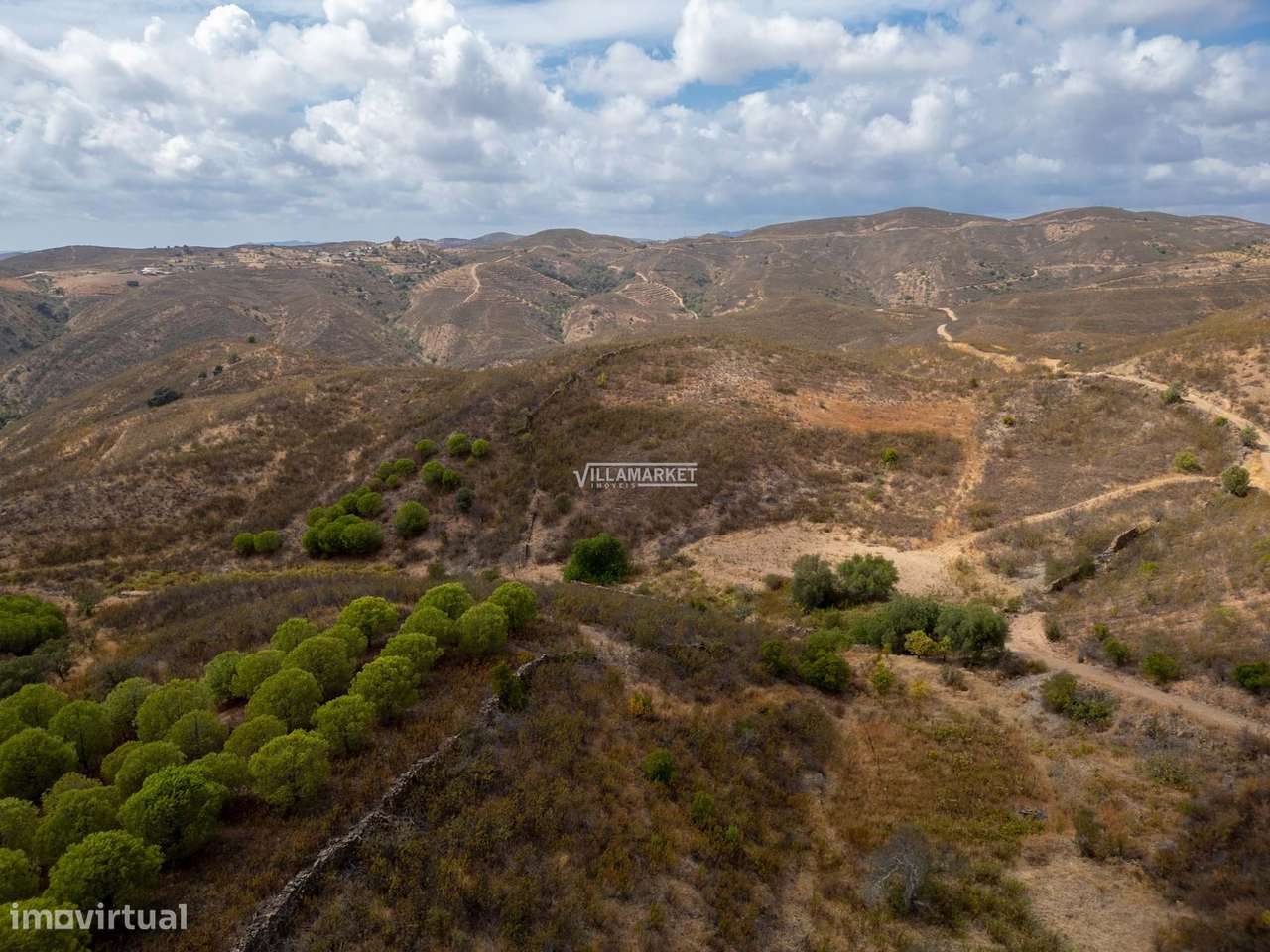VILLA V3 composta por 2 andares com 435 m2 de terreno situada em Cotov-8
