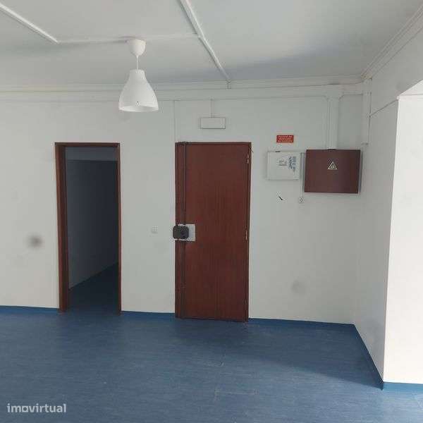 Alugar Espaço Escritório / Centro Estudos - Grande imagem: 4/10