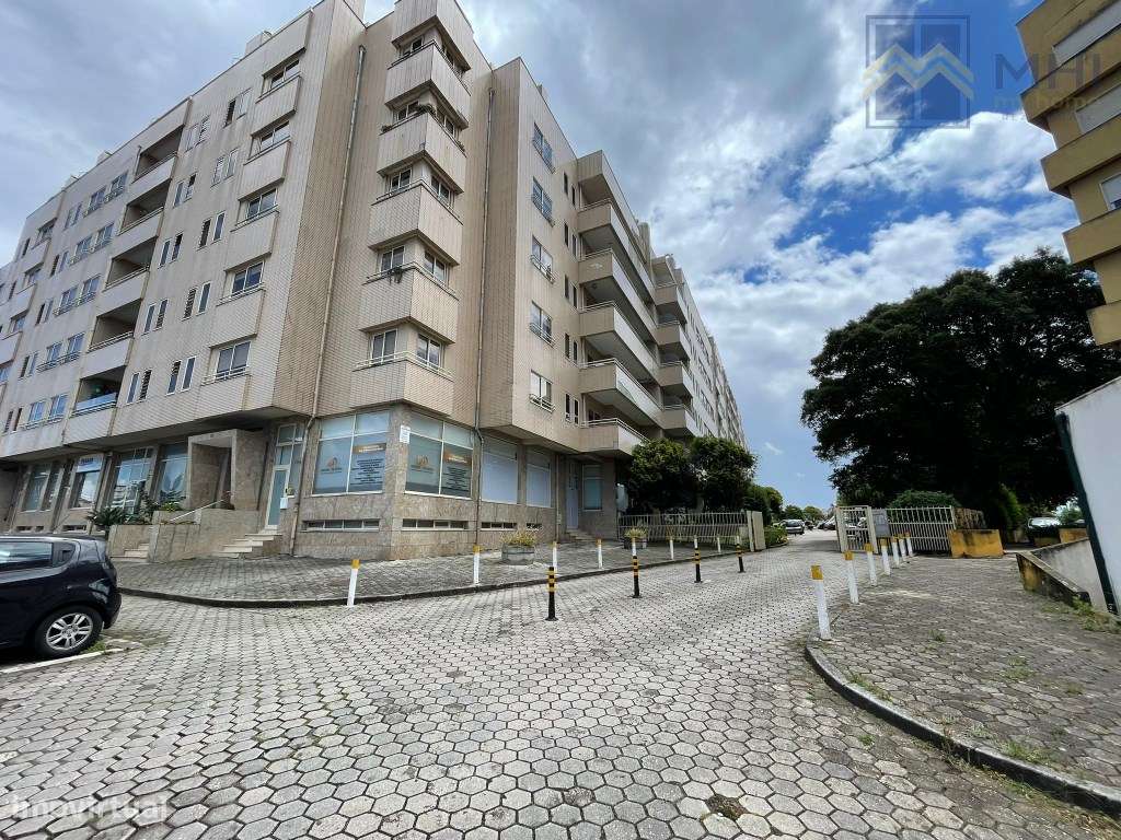 Excelente Apartamento T3 com Terraço em Condomínio Fechado-31