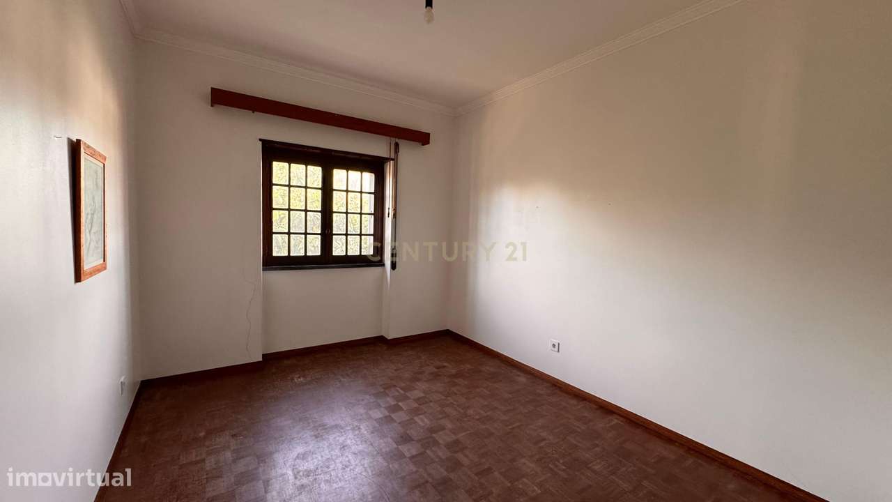 Moradia T5 com Terreno Generoso  - Mafra-30