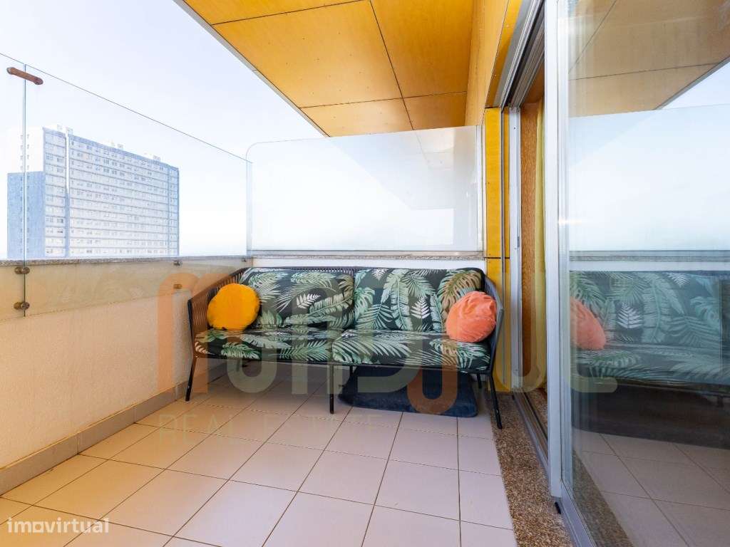 PENTHOUSE PARA VENDA T4, com 2 Suites com Vistas de Mar/Rio, Lugar ...-36