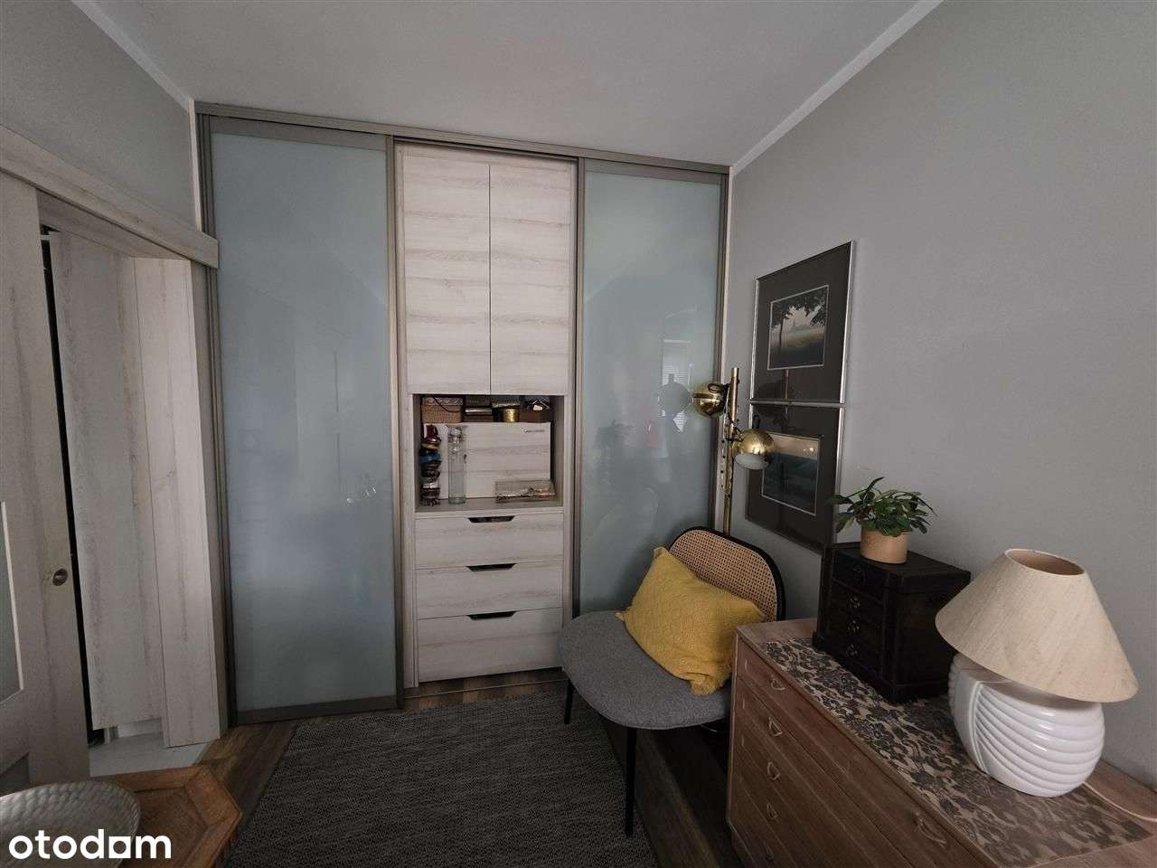 3 pokojowe z balkonem na II piętrze.-11