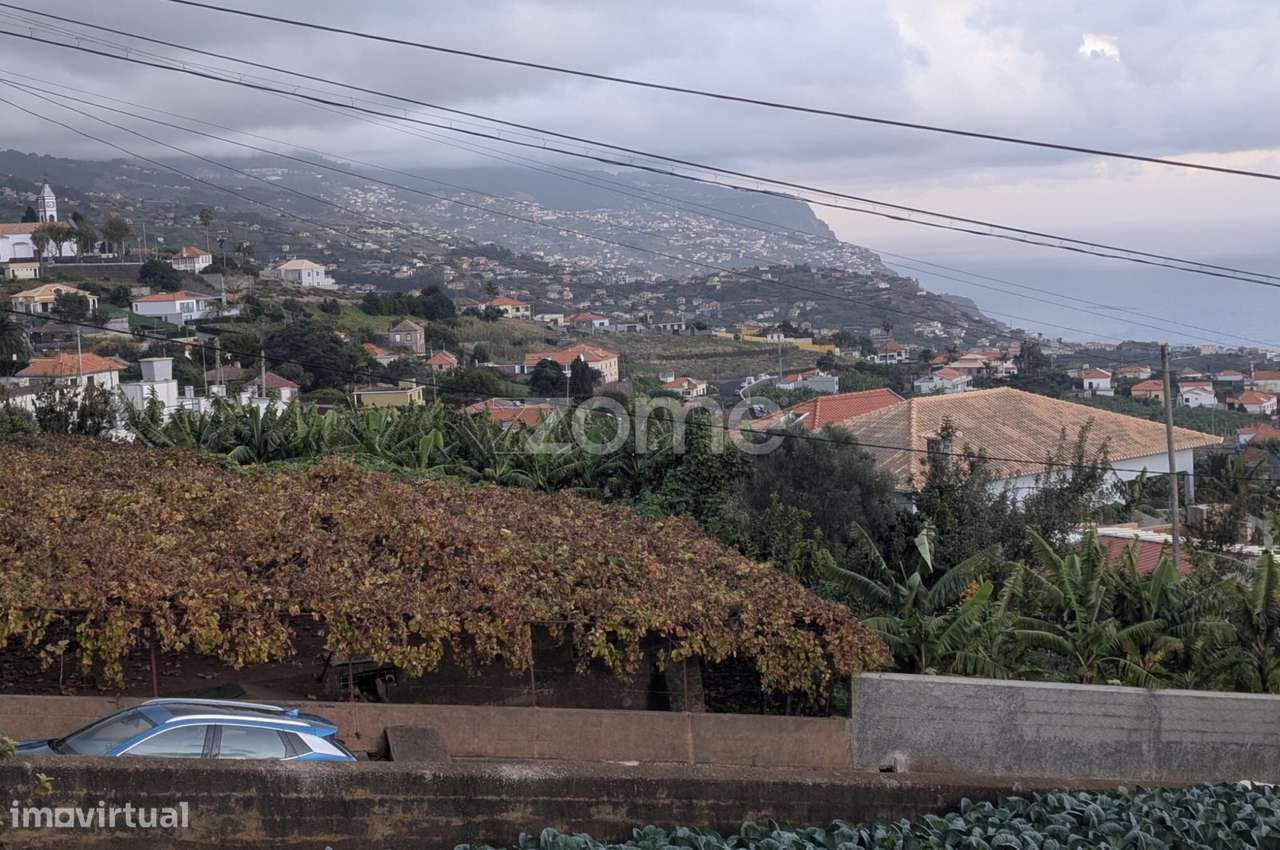 Terreno com Vista Mar e Grande Potencial de Construção | Canhas-9