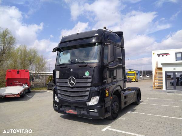 Mercedes-Benz Actros - 1