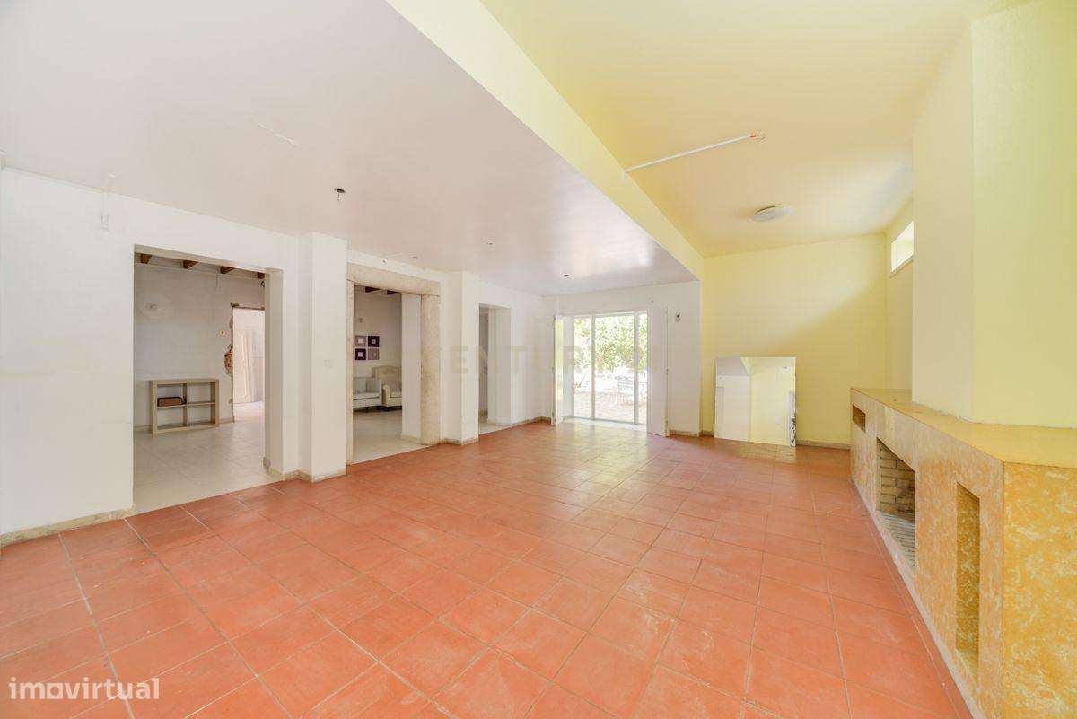 Quinta/Moradia na Póvoa de Santa Iria em Lote 2300m2-25