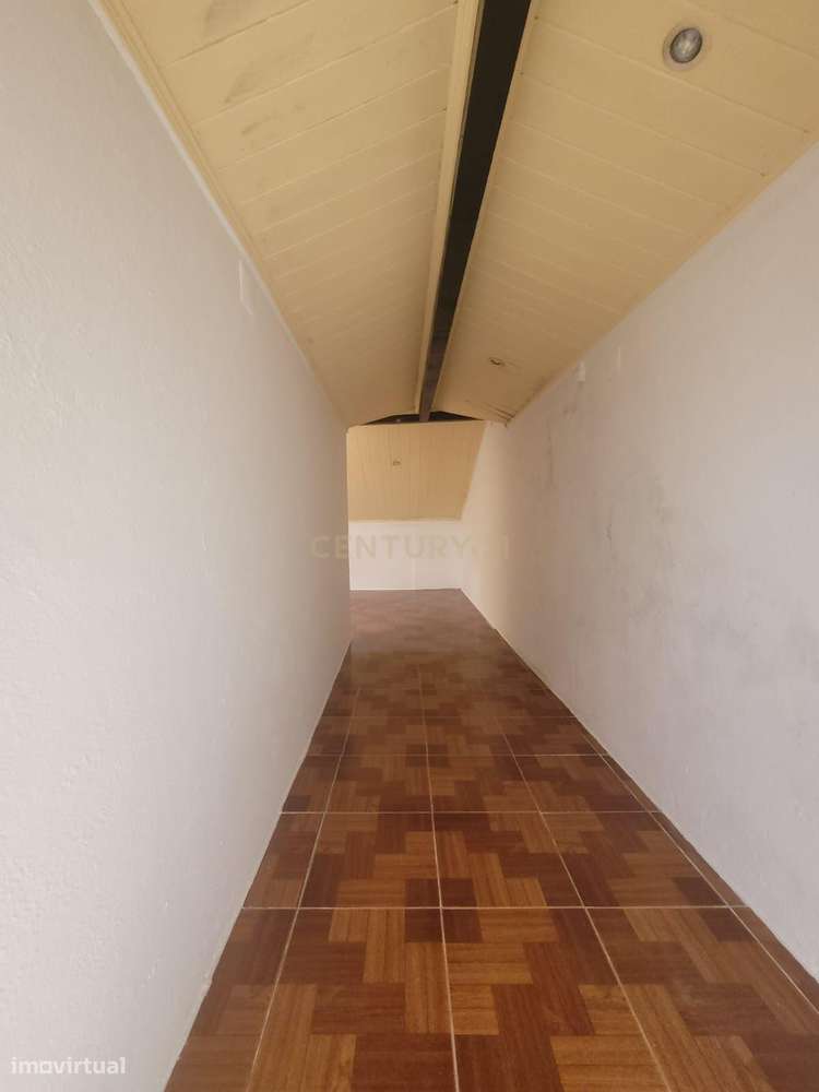 Moradia T2 em Vialonga-6