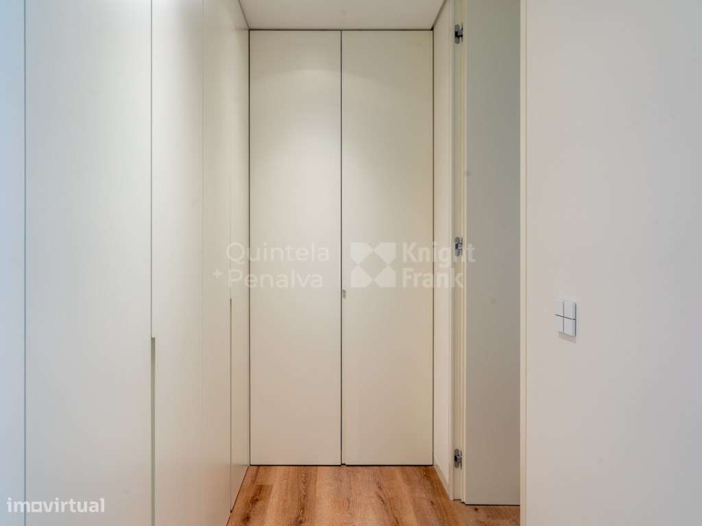 Moradia T7 com jardim e piscina na Verdizela-25