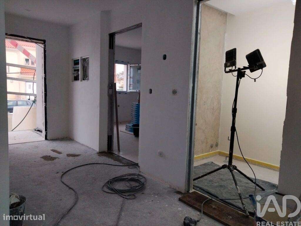 Casa / Villa T3 em Caldas da Rainha - Santo Onofre e Serra do Bouro de - Grande imagem: 4/27