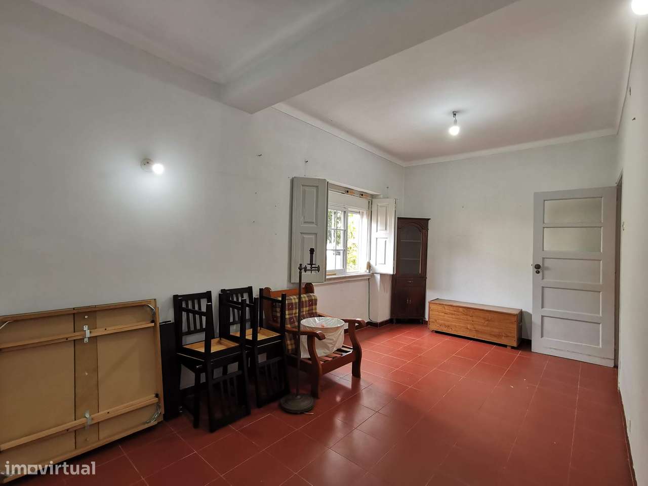 Moradia T5 no Algueirão – Potencial Único em Lote de 585 m² - Grande imagem: 5/13