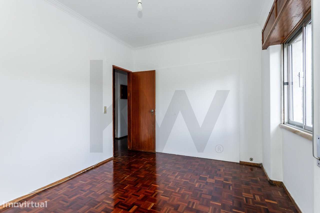 T2+1 na Damaia de Cima em prédio renovado - Grande imagem: 4/21