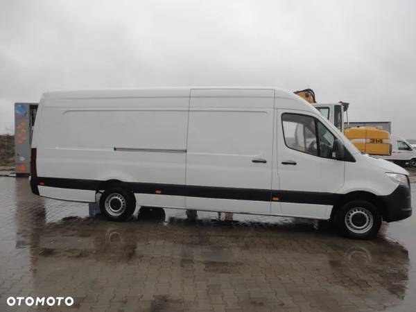 Mercedes-Benz Sprinter 314 Extra Long - 4