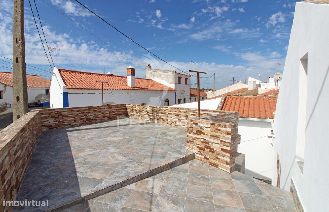 Moradia T3 e Café em Vale de Santiago - Grande imagem: 4/27