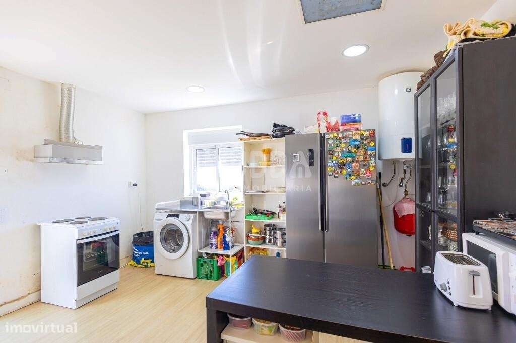 Moradia T1+2 em Arrifana - Santa Maria da Feira-19