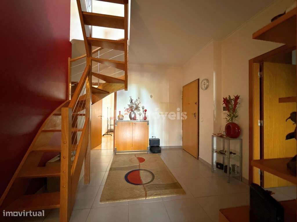 Apartamento Duplex T3+2 c/ Garagem e Arrecadação em Torres Novas - Grande imagem: 4/57