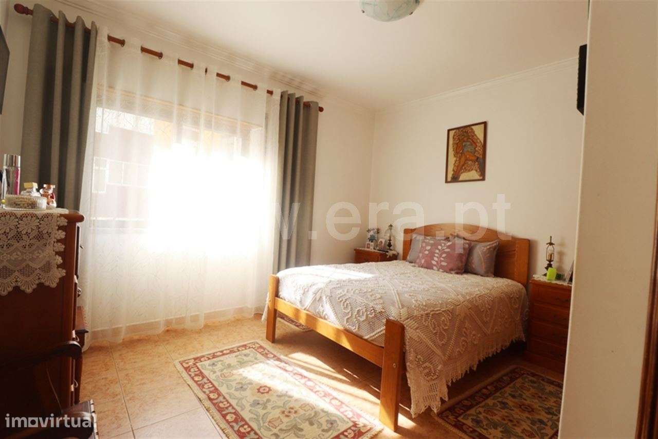 Apartamento t2; Laranjeiro-10