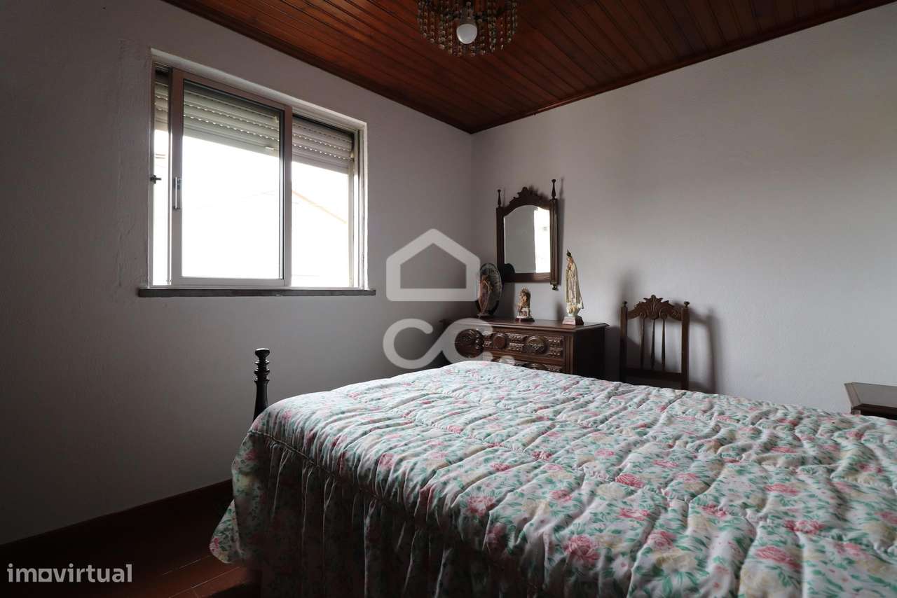 Moradia com Terreno – Pronta a Habitar | Zona do Cercal – Aguda-6