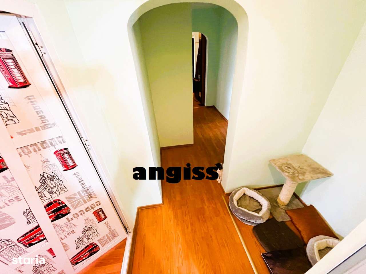 Apartament 3 camere -et 3  ZONA VEST-11