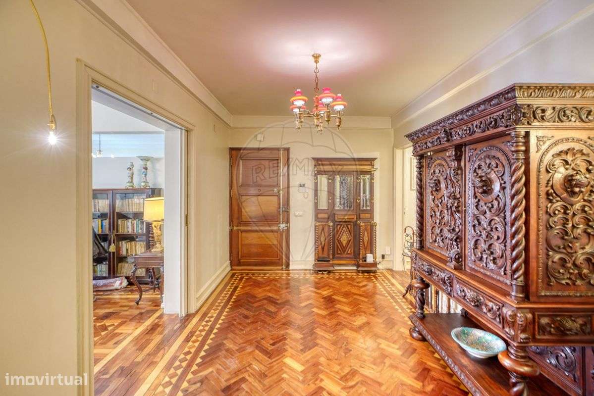 Apartamento T5 para venda - Grande imagem: 2/29