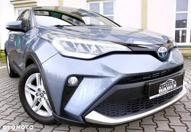 Toyota C-HR Hybrid Style Selection - 2