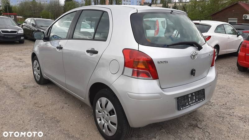 Toyota Yaris 1.33 Luna Start - 4