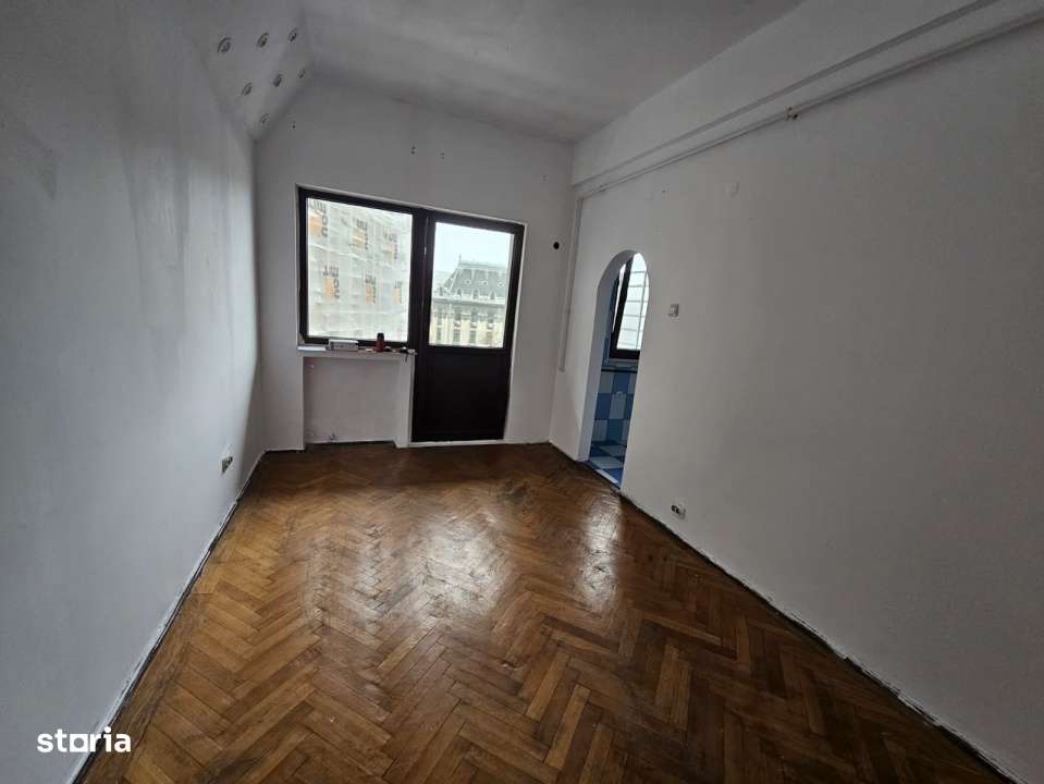 Apartament 2 camere de vanzare ultracentral Calea Victoriei - Imagine principală: 4/9