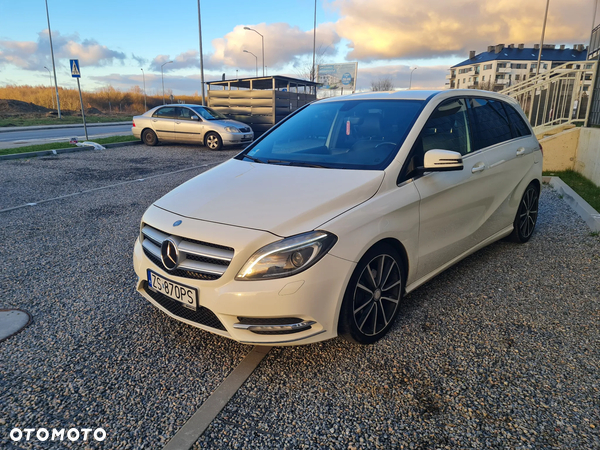 Mercedes-Benz Klasa B 180 AMG Line - 5