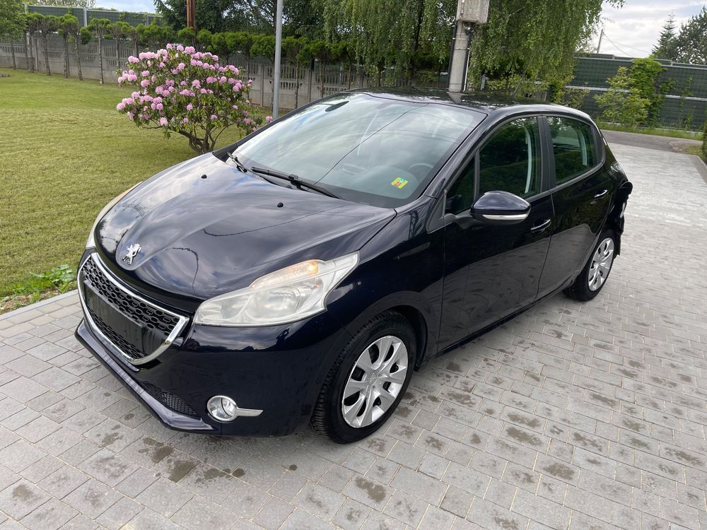 Peugeot 208 I 1.2 PureTech Active 2013