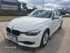 BMW Seria 3 318d DPF Touring - 10