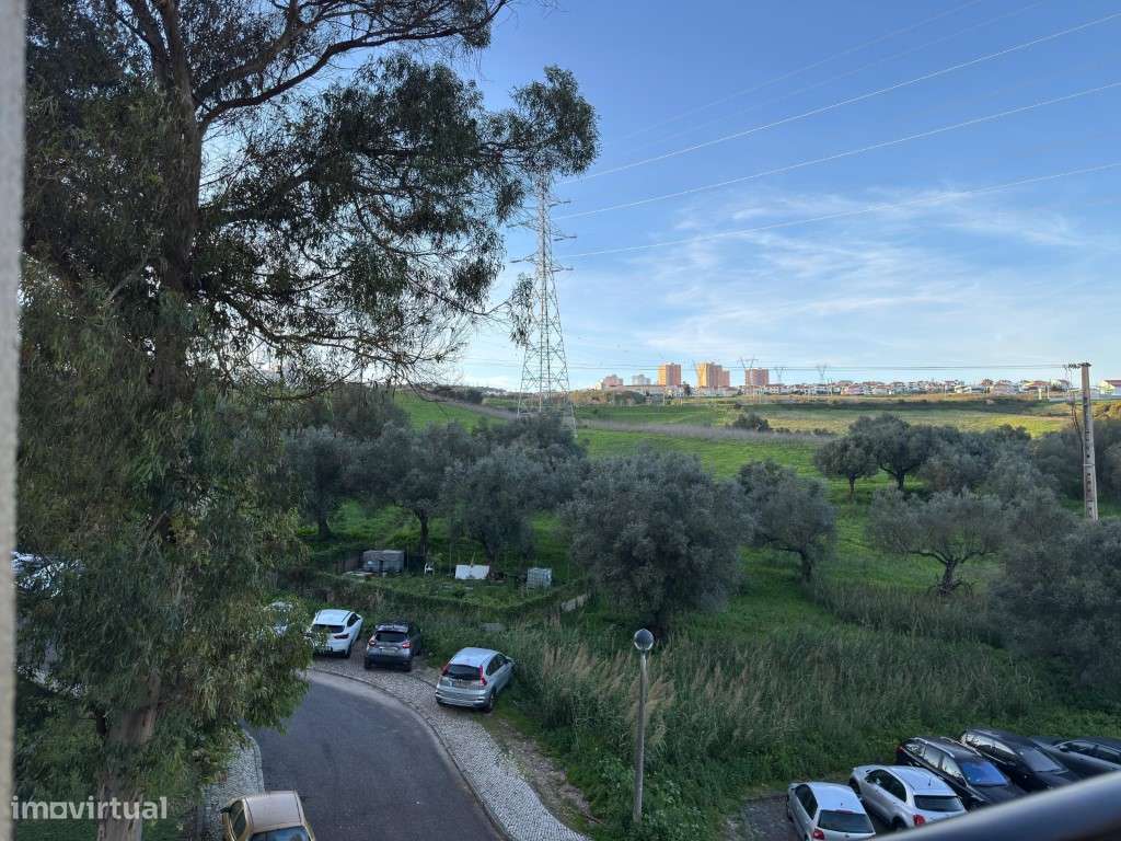 APARTAMENTO T3 - NA RUA CORREIA GARÇÃO - ODIVELAS-39