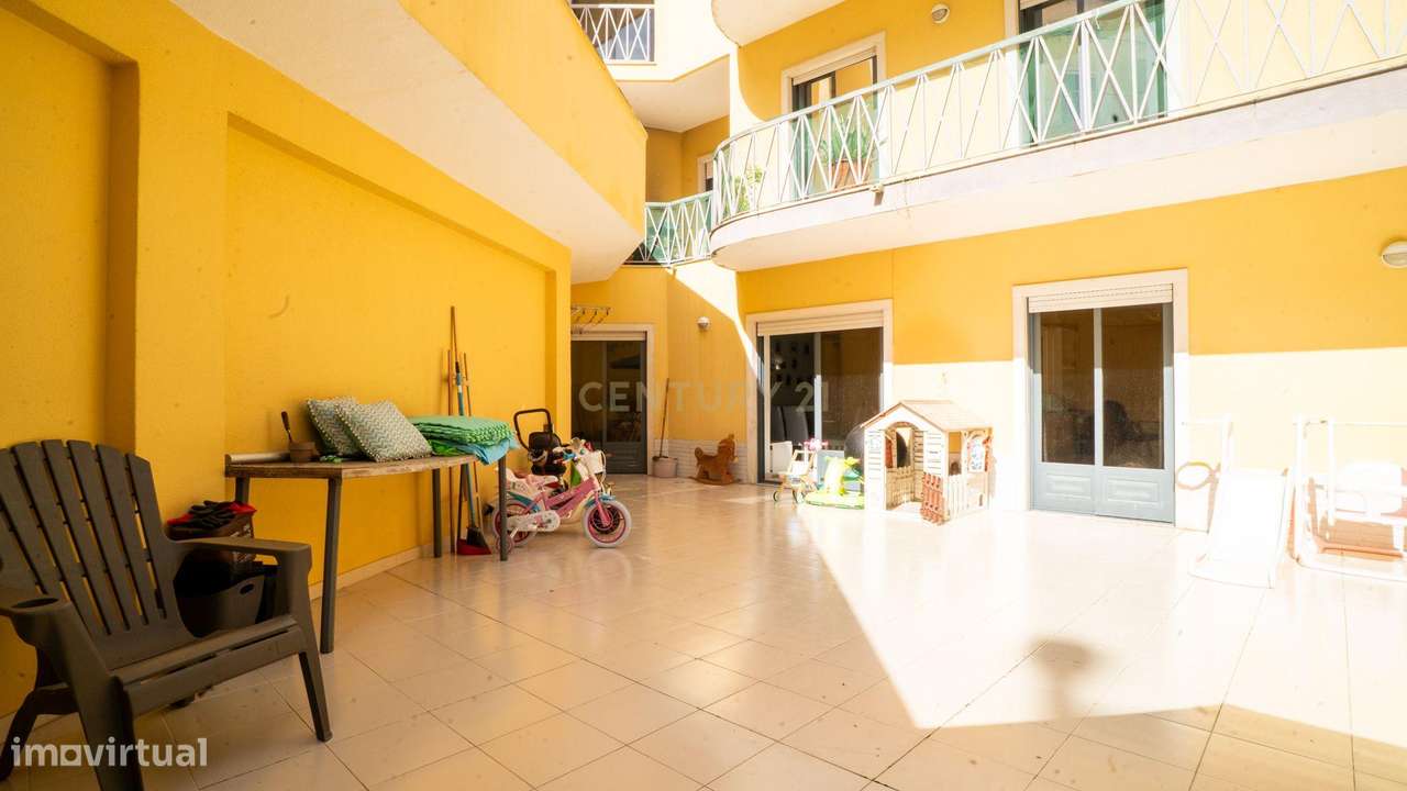 T3 com terraço e garagem-27