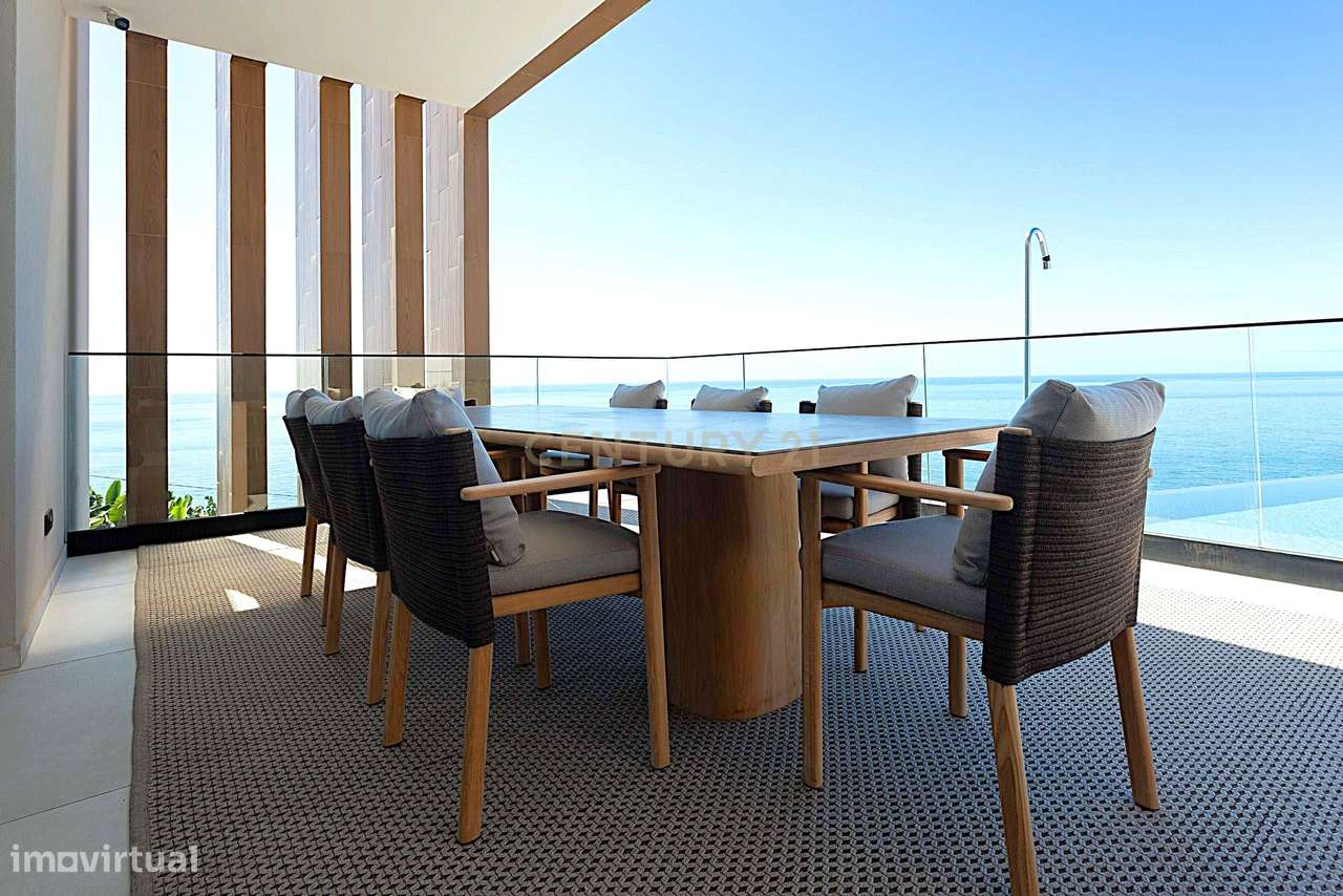 Moradia Moderna de Luxo com Vista Deslumbrante sobre o Atlântico – Sít-7