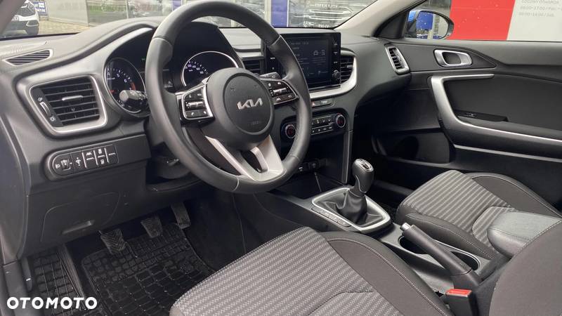 Kia XCeed 1.5 T-GDI M - 9