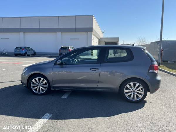 Volkswagen Golf - 4