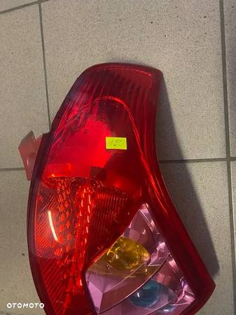 LAMPA TYŁ PRAWA SUZUKI SWIFT MK6 - 2