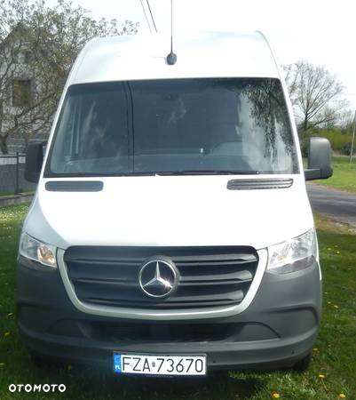 Mercedes-Benz Sprinter - 1