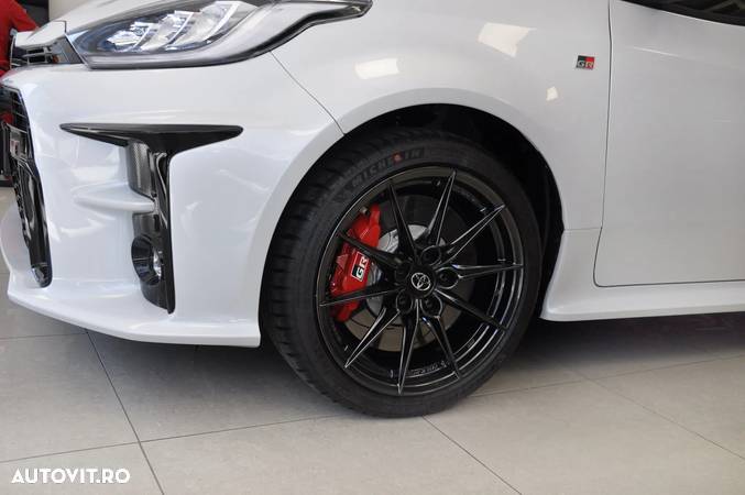 Toyota Yaris GR mit High-Performance-Paket - 14